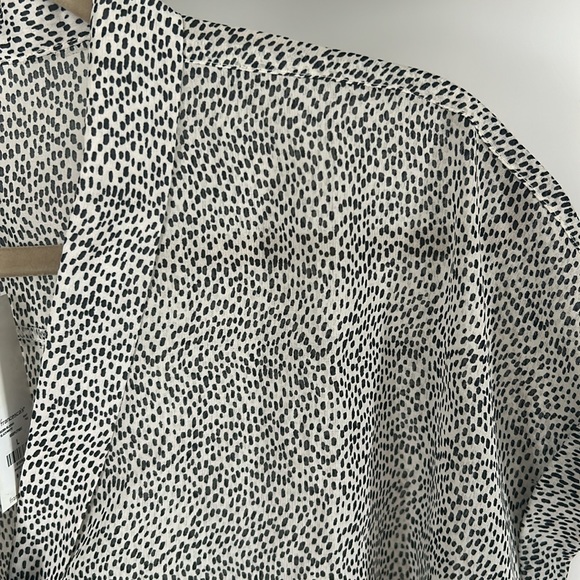 Francesca’s Blue Rain blouse - Picture 2 of 6